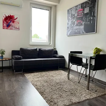Evergreen - Quiet Location براتسيلافا